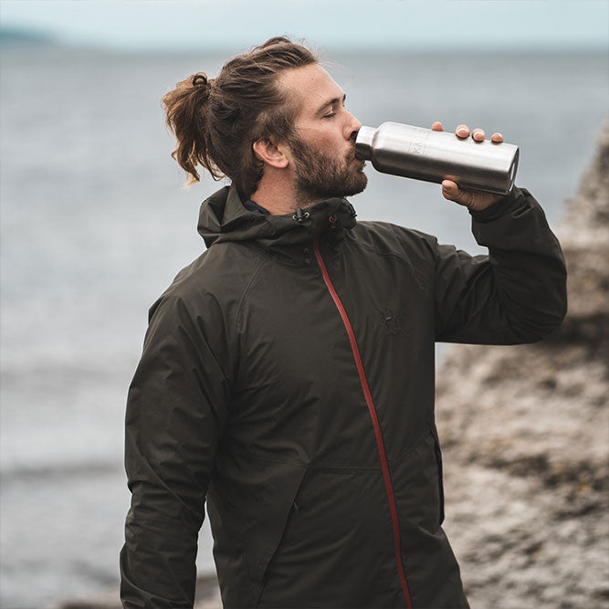 Isolierflasche Outdoor 750 ml – Doppelwandige Edelstahl Trinkflasche mit Vakuumisolierung (Thermosflasche)