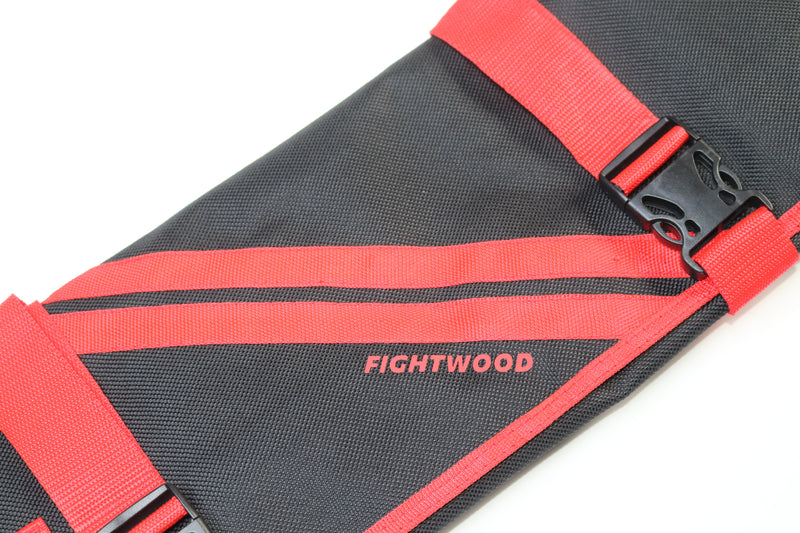 Fightwood Arnis Equipment Tasche XL Schwarz-Rot zum Einrollen Modell 2