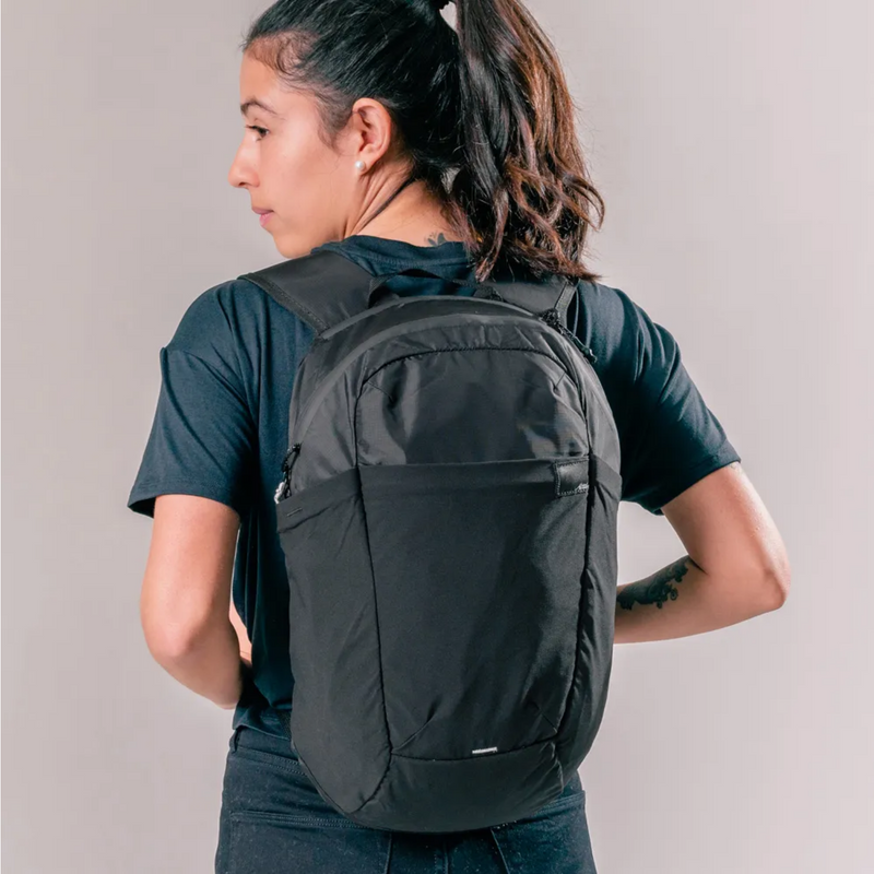 Matador ReFraction Packable Backpack 16L – Faltbarer Reiserucksack Schwarz