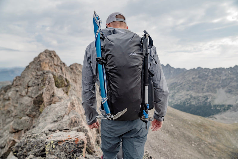 Matador Beast 28 - Ultraleichter, faltbarer Rahmenrucksack für Outdoor-Aktivitäten (28 Liter) von Matador