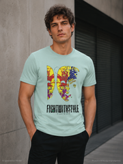 Herrenmodel trägt helles Fightwood Color Mask Premium T-Shirt von vorne