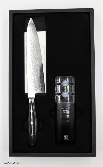 Yaxell chef's knife set GOU 101 + knife sharpener (Damascus blade)