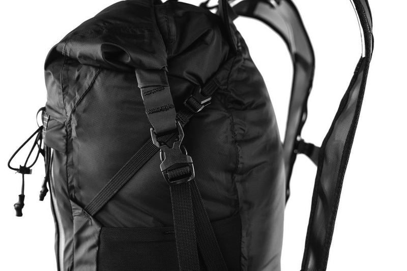 Matador Freerain22 Backpack mit großen Mesh-Seitentaschen