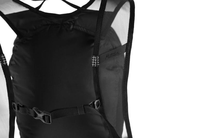 Matador Freefly16 – Materialschlaufen & Shockcord-Aufnahme für Ausrüstung
